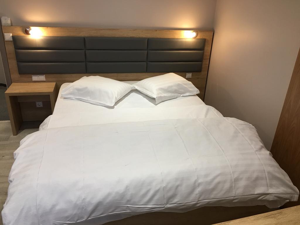 Auberge La Veranda Hesperange Экстерьер фото